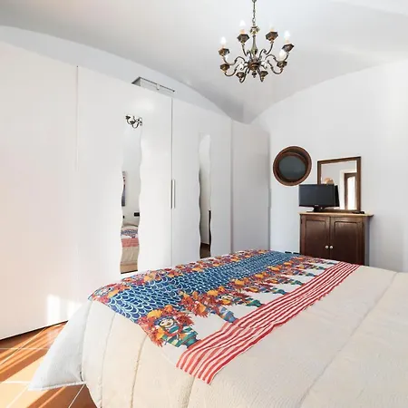 Estate4home - Namily House بيت للعطل *